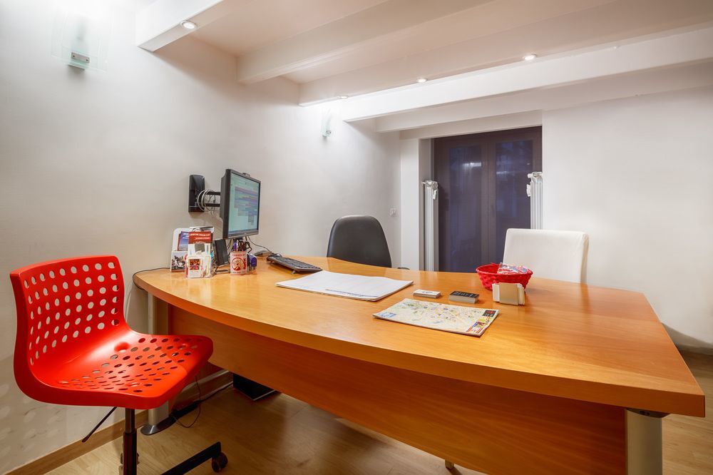 Nearhome Smart Suites Guest House Roma Exterior foto