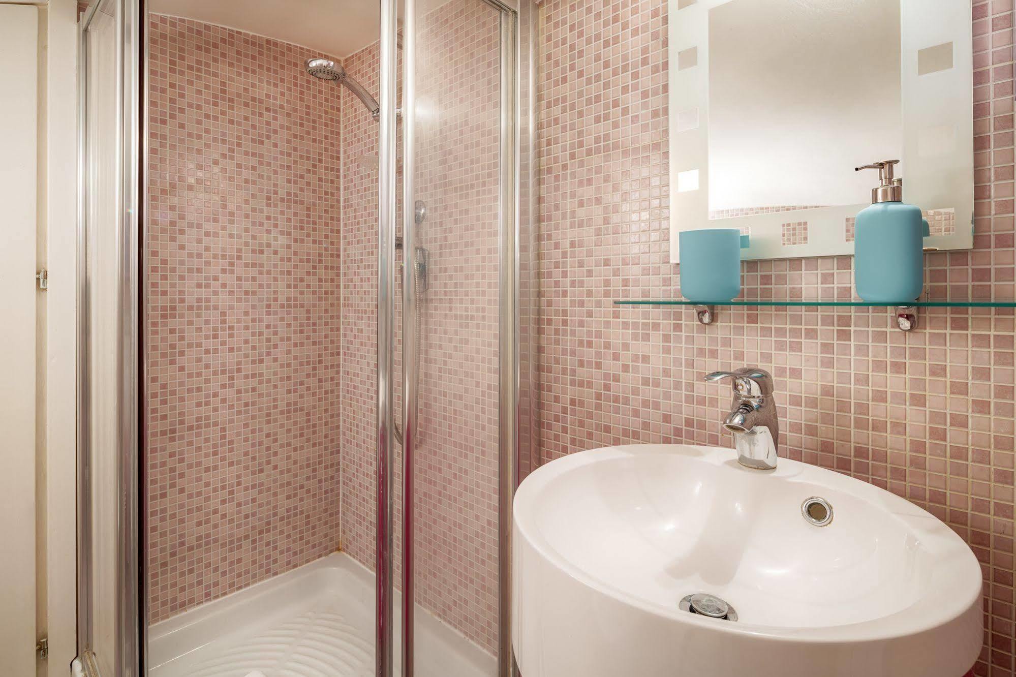 Nearhome Smart Suites Guest House Roma Exterior foto