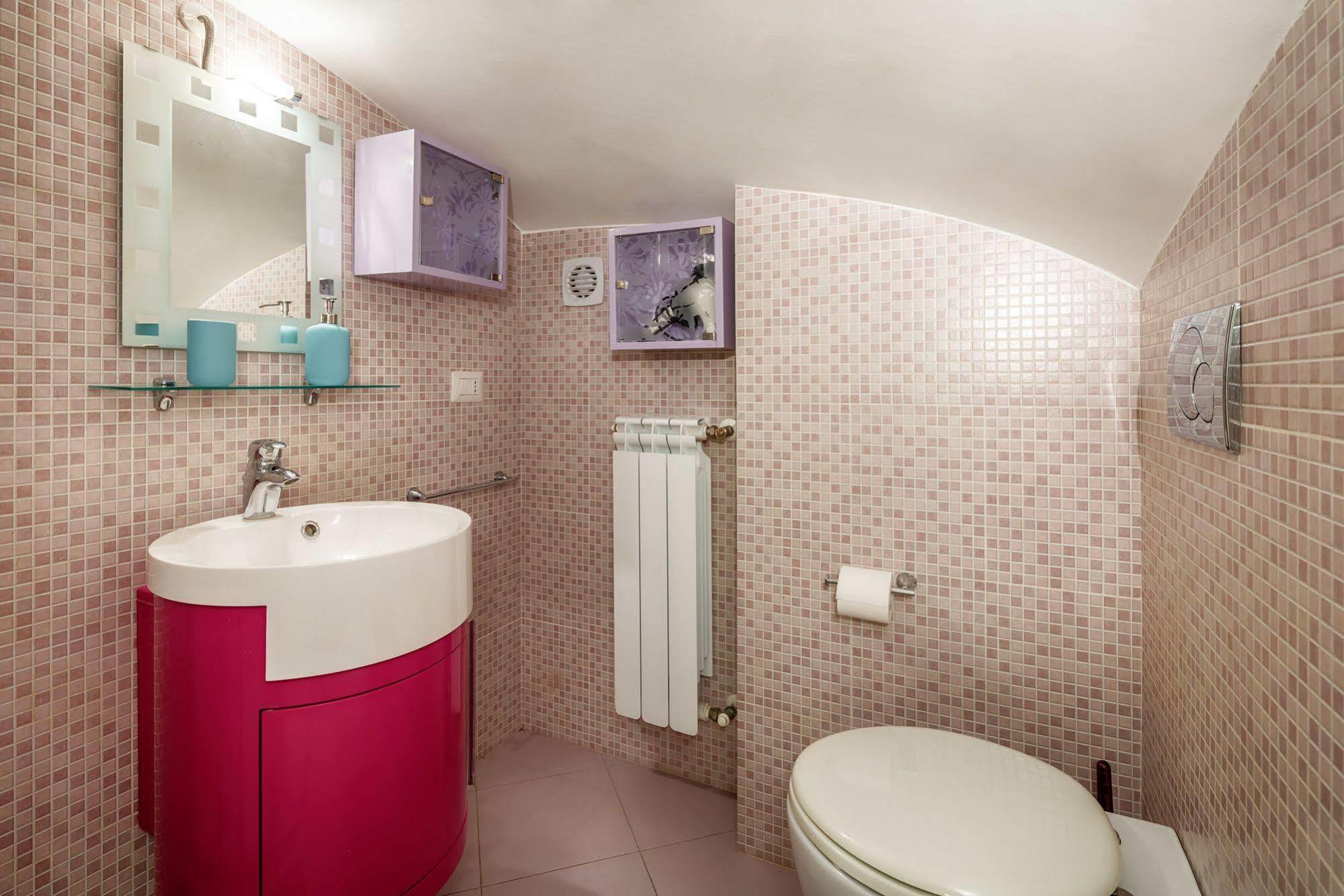 Nearhome Smart Suites Guest House Roma Exterior foto